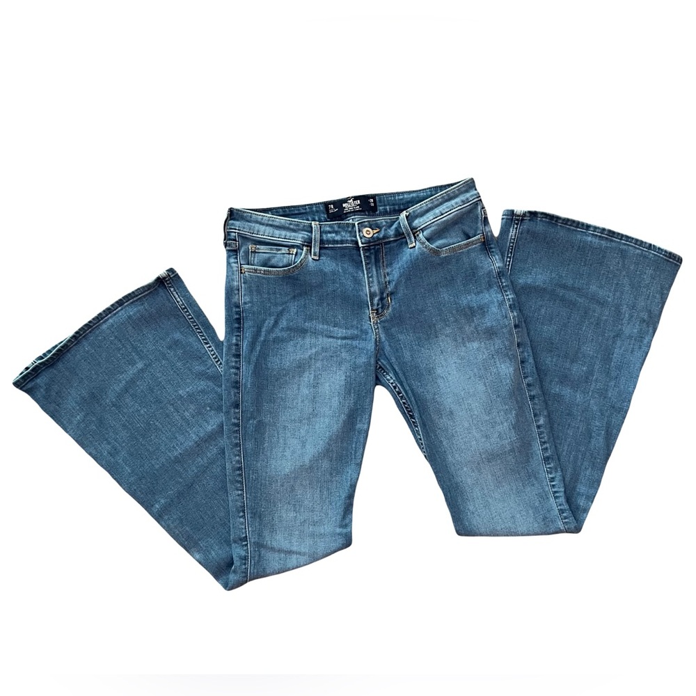 Hollister Low Rise Flare Women’s Jeans